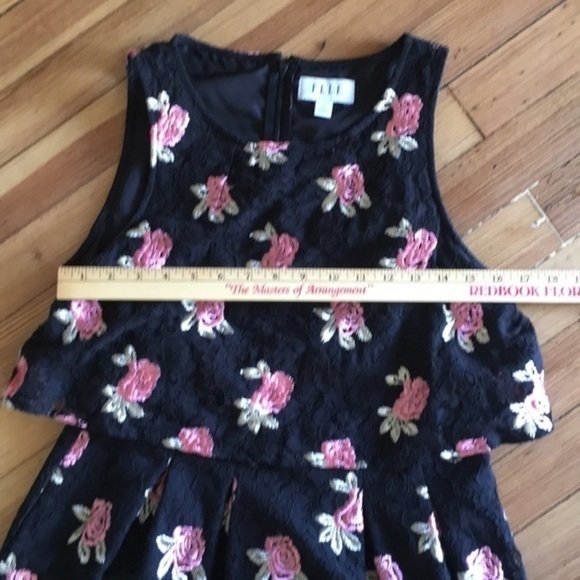 Elle black floral print knee length grass - Picture 8 of 9